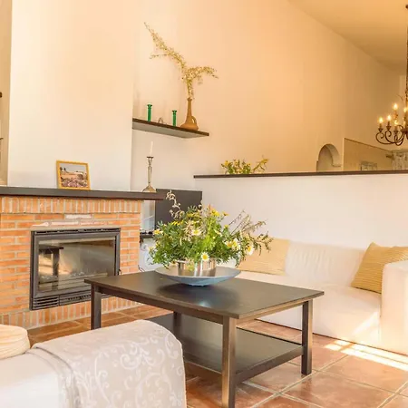 Holiday home Cortijo Cantares By Rosas Cantares *